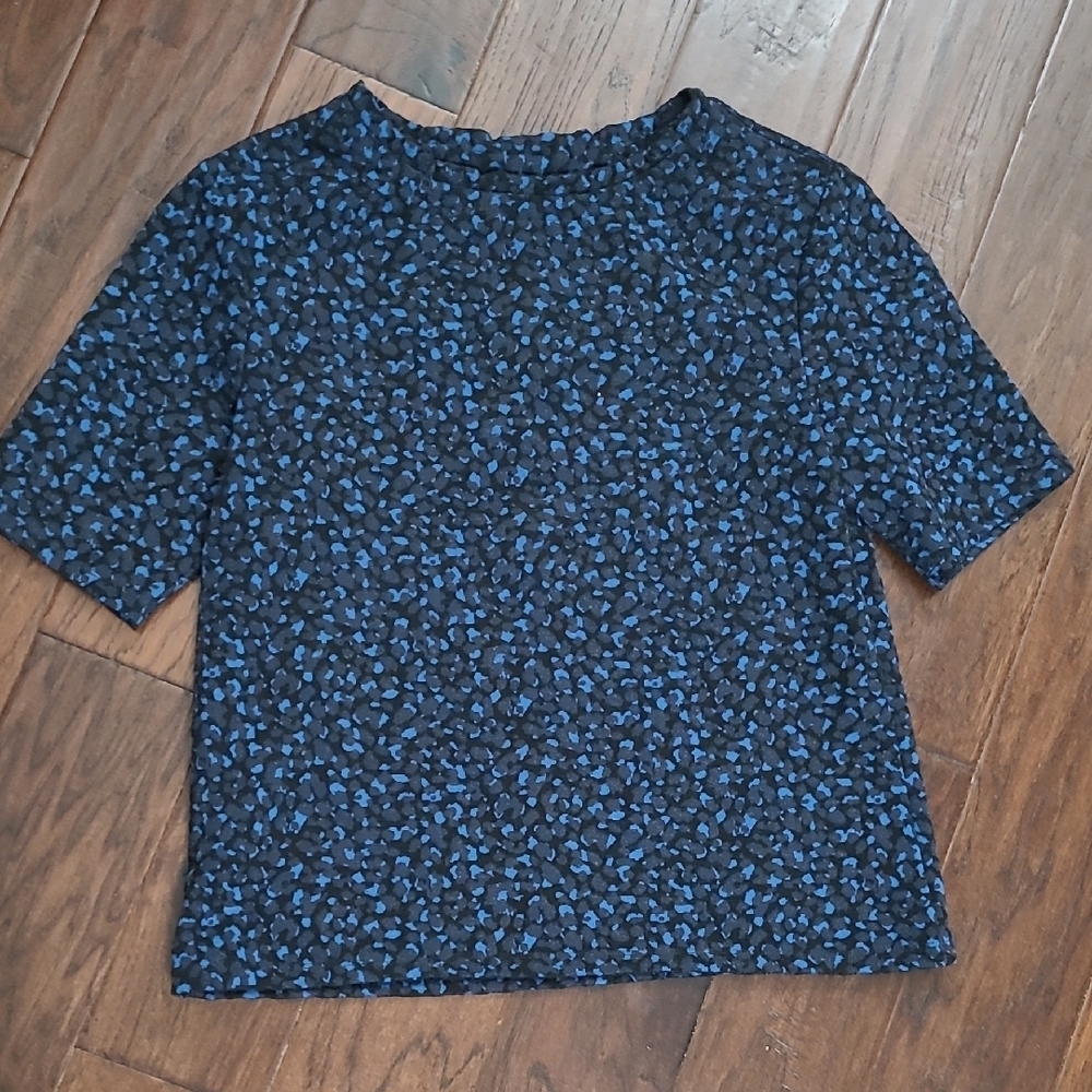 Ann Taylor Black & Blue blouse size Medium